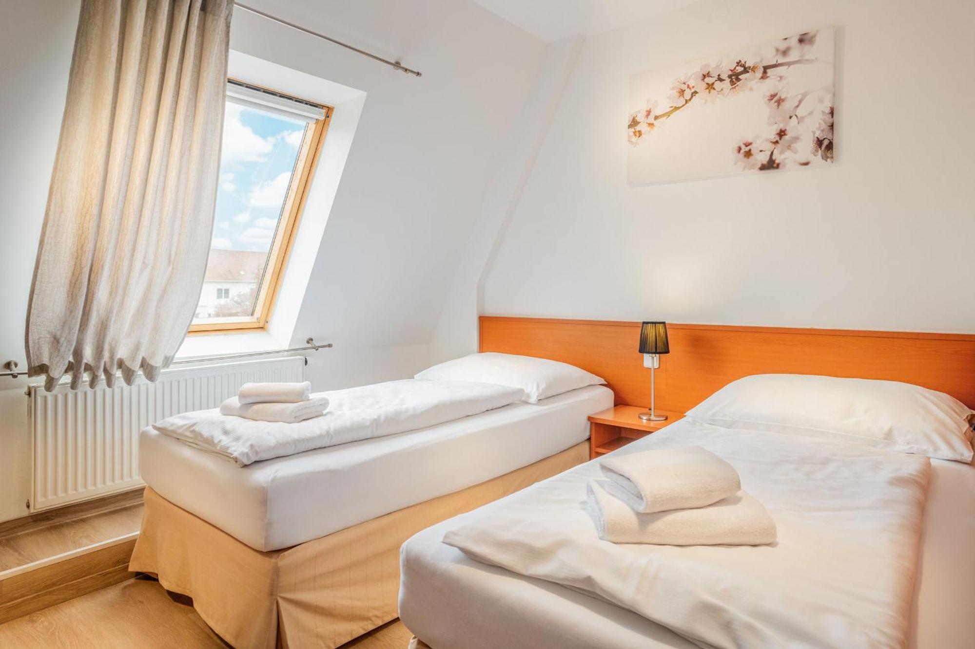 Wine Wellness Hotel Amande Hustopeče Dış mekan fotoğraf